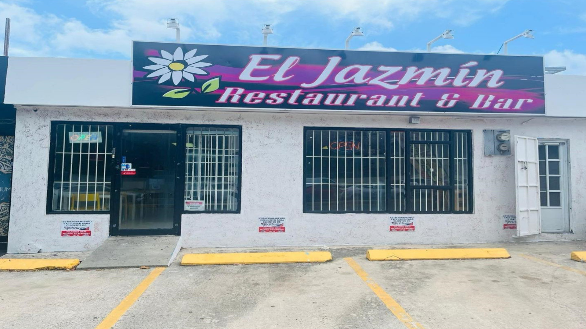 Imagen de El Jazmín Restaurant & Bar